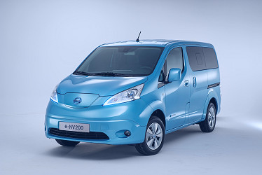 The Nissan e-NV200 battery and electric motor – Car Engineer